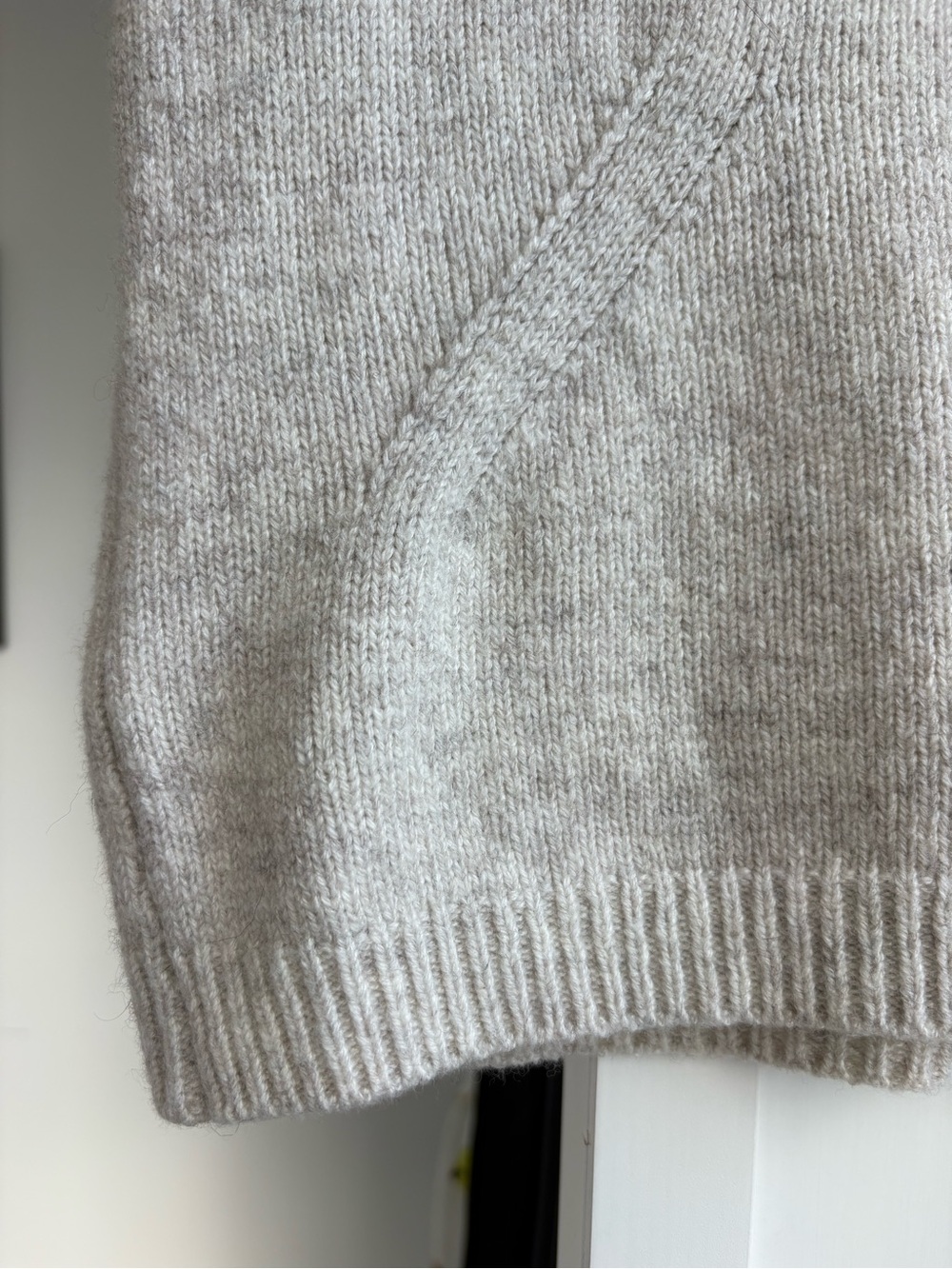 Splendid Cashmere Oatmeal Scoop Neck Knit Tank, Size Small Luxe Minimalism - Picture 5 of 6
